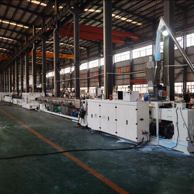 kaufen SHENZHEN HYPET Hochgeschwindigkeits-PVC-Rohrmaschine, PVC-O-Hochfüller-Rohr-Extrusionsproduktionslinie online manufacture