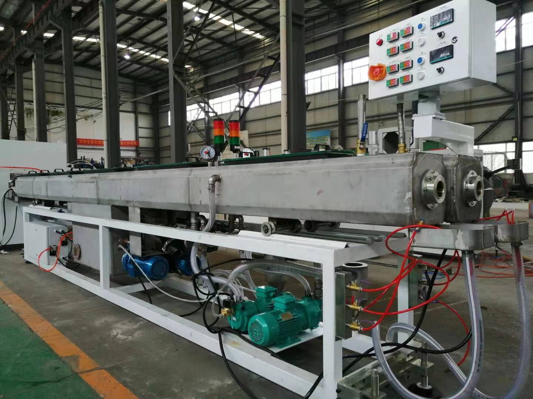 Hocheffiziente 20-63mm PVC-CPVC-UPVC-Leitungskabelleitung Extrusionsleitung mit ZS65/132
