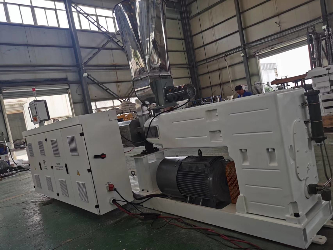 Hergestellt in China UPVC CPVC OPVC PVC Parallel-Schrauben-Extruder HYPS92/28 mit hoher Leistung und geringerer Leistung