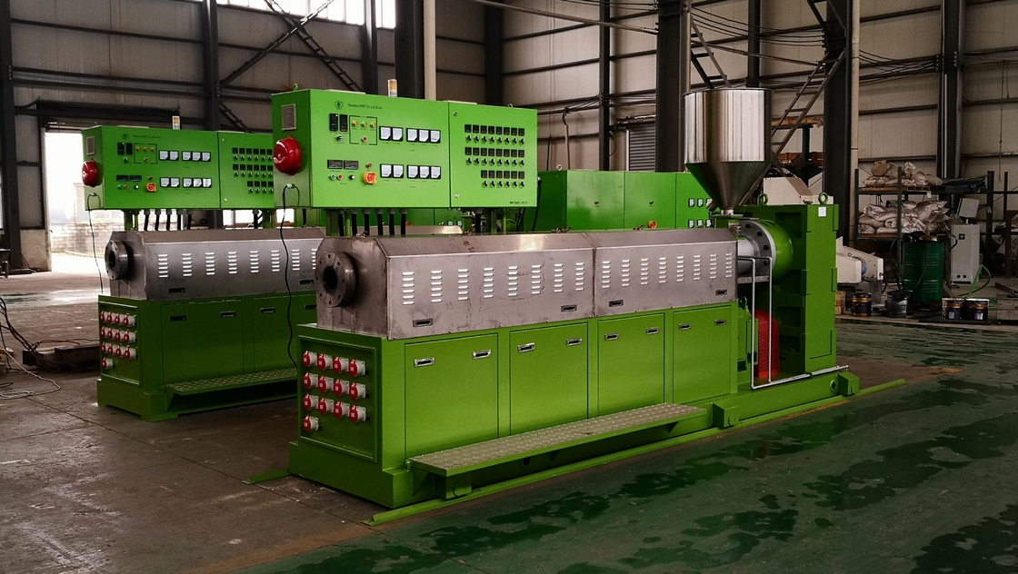 Neues Modell SJ120/30 90kw Tpu-Extrudierung Farbe Masterbatch-Pellets Profildichter weicher PVC-Selaer-Band Ein Schraubband