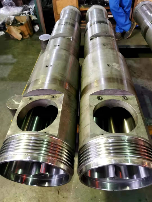 Kunststoff-Extruder Kegel-Twin-Schraube und Lauf / Bimetall-Schraube und Lauf für Doppelschraub-Extruder