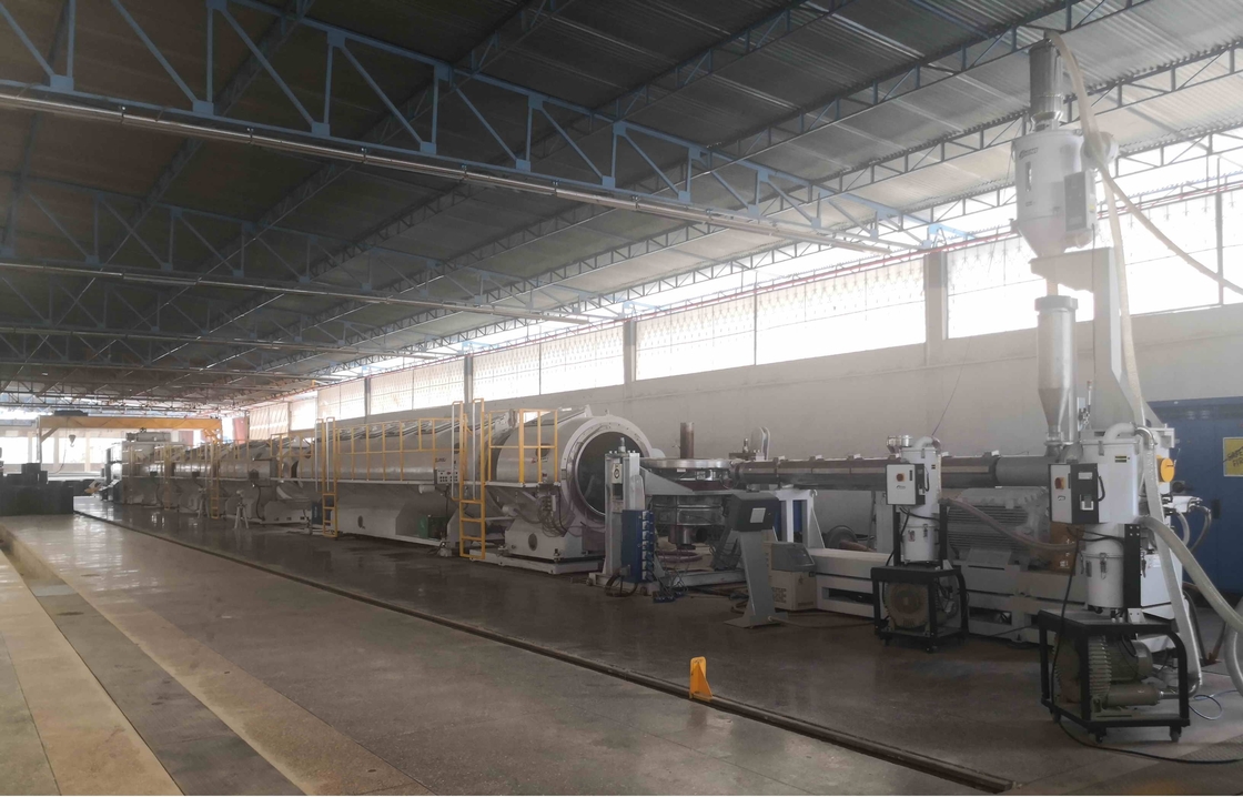 400mm -1000mm Plastik-HDPE-PE-Rohre Herstellungsmaschinen Produktionslinie mit großem Einschraubextruder SJ150/38 Motor 400kW und Ausgabe 1400kg/h