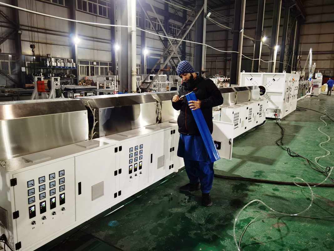 250-630mm / 315-800mm PVC-O-Rohrproduktionslinie 380V/3P/50Hz O-PVC-Rohr Extrusionslinie
