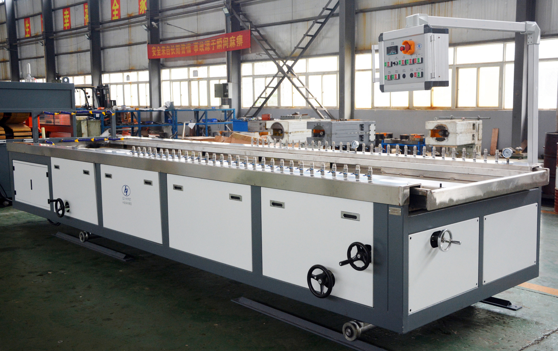 2200 / 2600mm PP Hohlplattenmaschine 150kw Leistung PP Hohlplatten Extrusionslinie