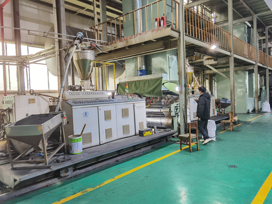 800-1400mm PVC/PVG Kohlenbergbau Förderband Produktionslinie Energieeinsparende Mine Förderband Herstellungsmaschine