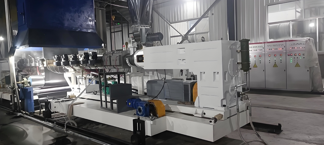 800-1400mm PVC/PVG Kohlenbergbau Förderband Produktionslinie Energieeinsparende Mine Förderband Herstellungsmaschine