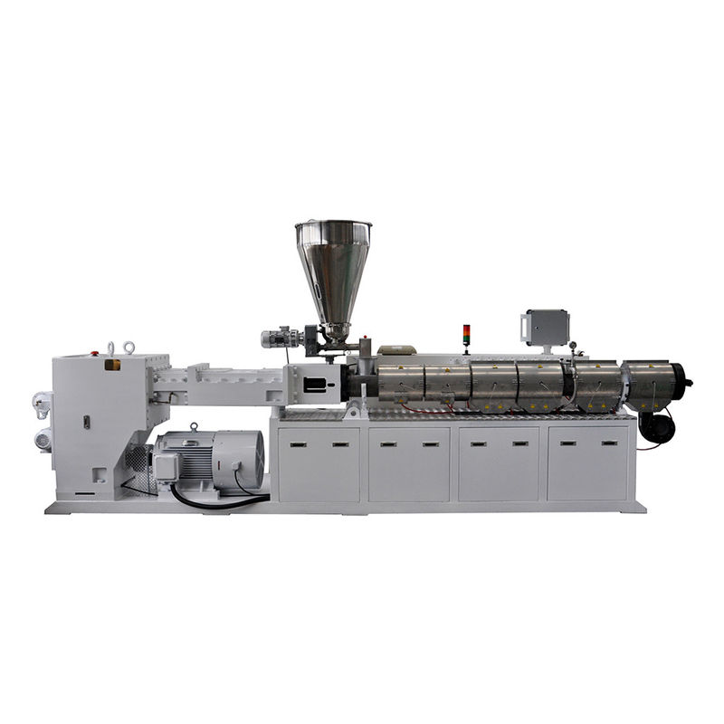 Plastikwiederverwertungsextruder-Maschine/Doppelschraube PVC-Extruder-Maschinenoutput 700kg/H PS107/28